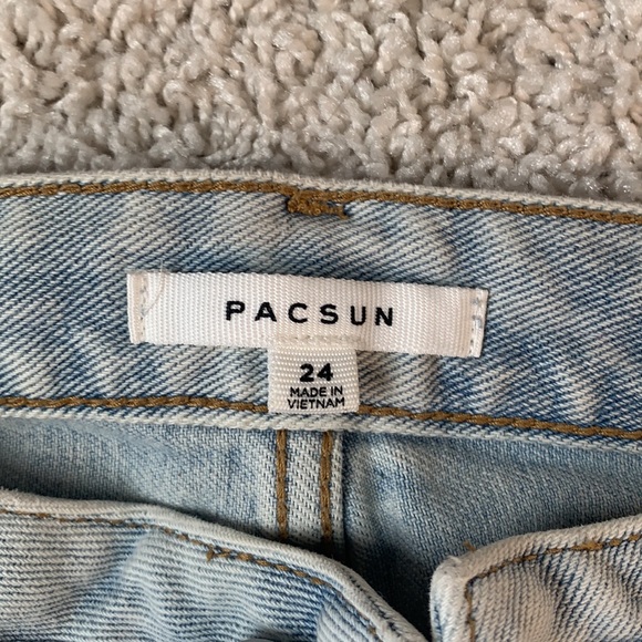 PacSun baggy jeans. Worn once - Picture 2 of 3